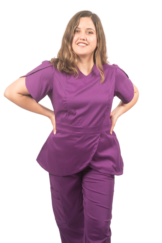 Top clínico antifluidos - Modelo Princess Morado